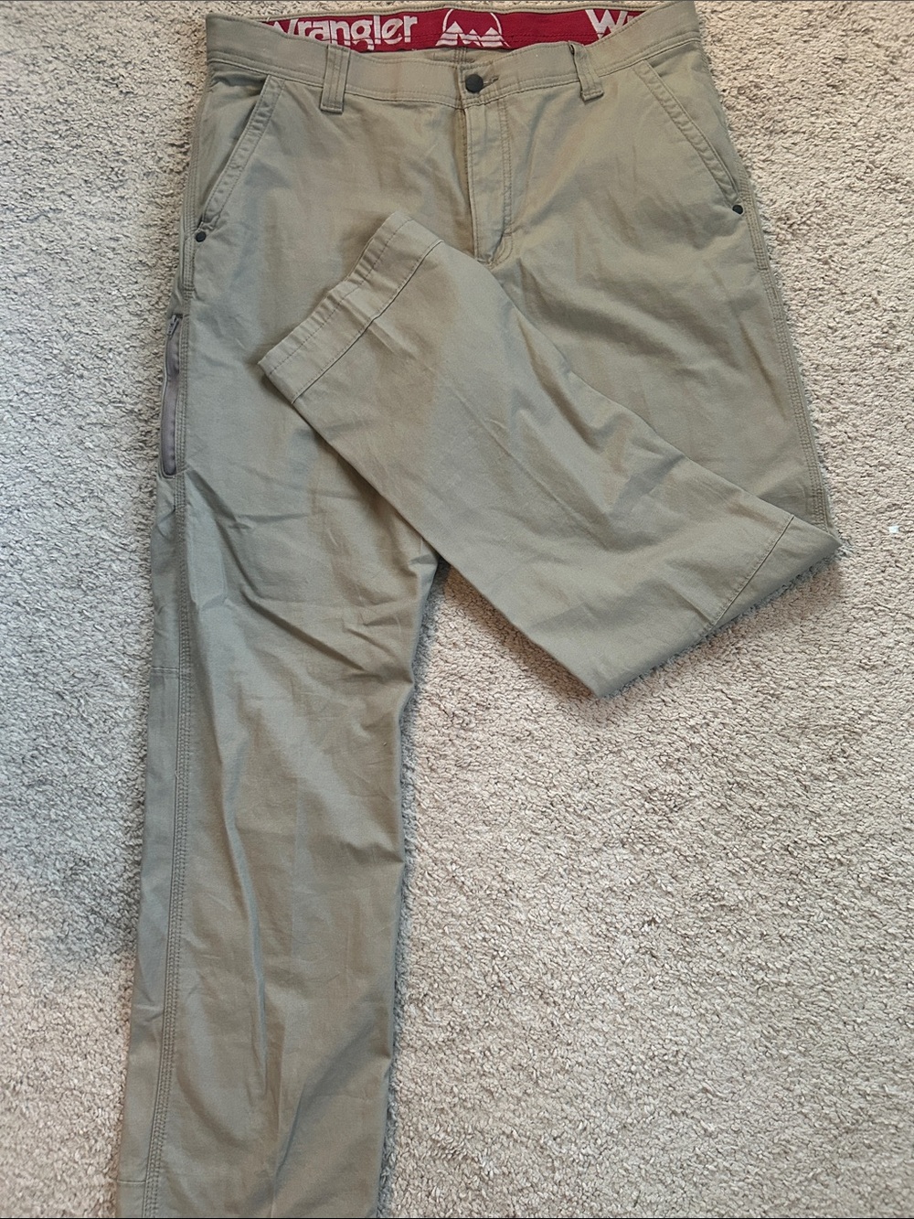 Wrangler Men's Khaki Straight-Leg Chinos